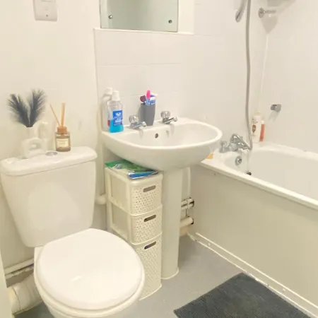 Nice Room On The Friendly Flat London Exterior photo